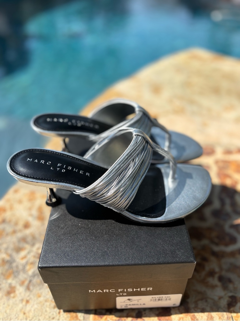 Marc Fisher LTD Pamilla Leather Heeled Sandal Size 7 in Silver